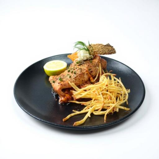 grilled-salmon-fillet-seafood-restaurant-george-la-capannina